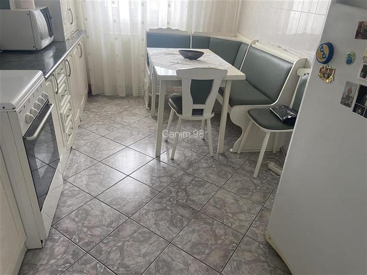 Apartament 4 camere , zona centrala -2 Stejari , decomandat , imbunatatit , mobi - 17
