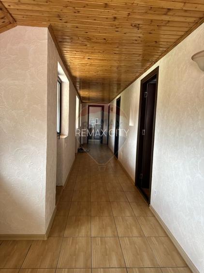 Hotel / Pensiune cu 18 camere de vânzare Durau - 24
