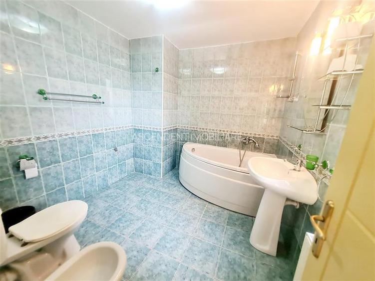 Vila impetuoasa pe 700mp teren:Spatiu versatil pentru locuinta/afacere Premium - 14