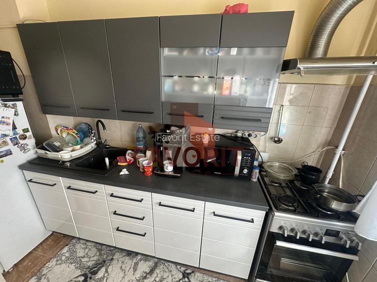 3 camere | centrala proprie | etaj intermediar | mobilat si utilat | - 5