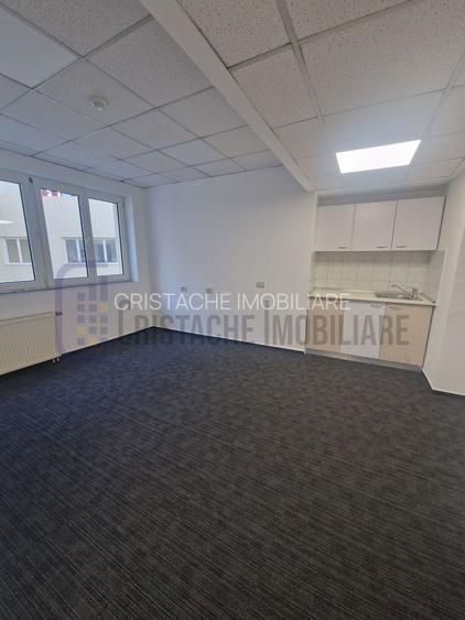 Universitate - birouri la cheie, suprafate intre 40 m² si 2500 m² - 10