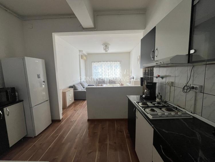 Apartament cu 3 camere cu vedere pe Regina Elisabeta / Ultracentral / Risc 1 - 10