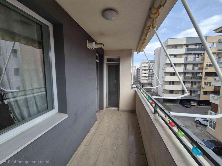 Vând apartament cu 3 camere.