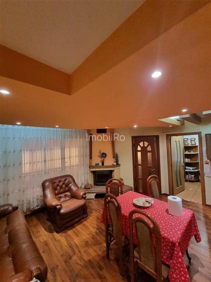 Casă de vânzare Iași-Capăt Cug-Valea Adâncă, la do - 14