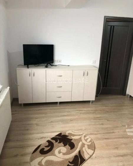 Etaj 1 Apartament 1 Camera Decomandat 38mp Bloc 2019 zona Cug - 5