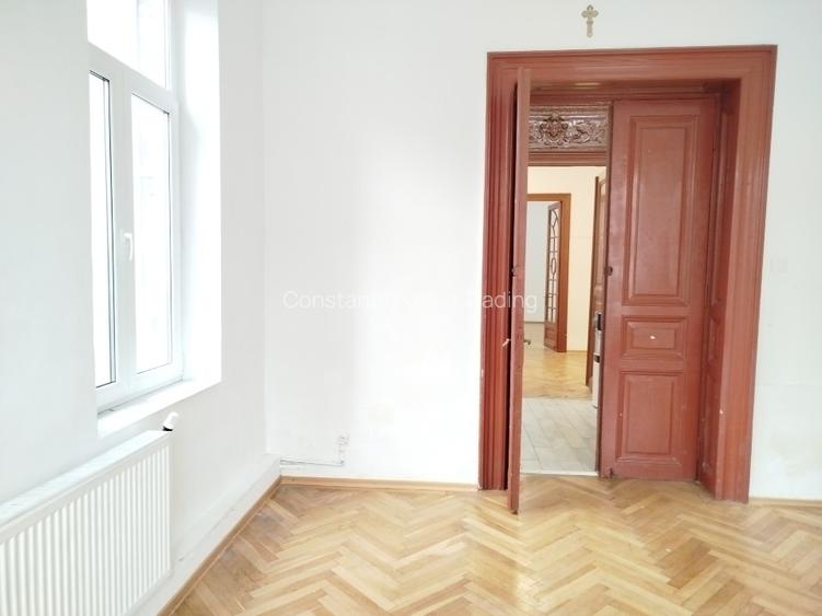 Libera spatiu mare si parcare in vila cu prestanta in locatie eleganta Pache !!! - 3