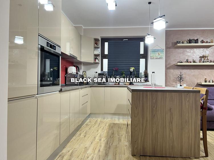 Vila de 7 Camere D+P+1+POD - Curte si garaj, EFORIE NORD Ocazie unica - 8