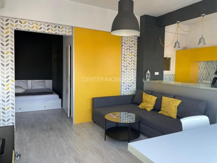 Piata Romana, 2 camere cu vedere superba, terasa, centrala proprie - 24