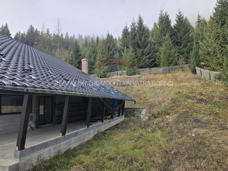 Casă / Vilă cu 7 camere de vânzare - 8