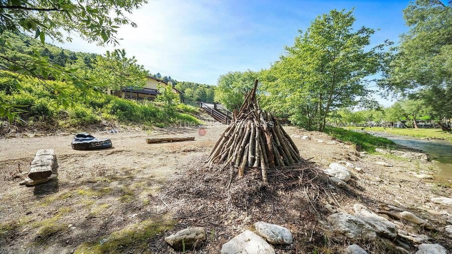 Suprafata generoasa teren - 21