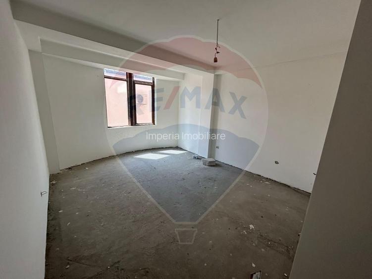 Apartament Brazda Parter +Demisol 190mp - 2
