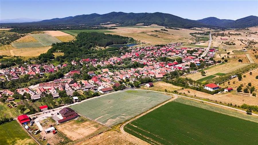 FILM! 1.100 mp teren intravlan in Maierus, Brasov - 3