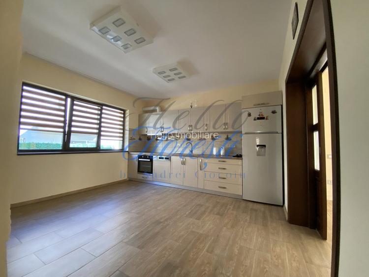 Casa cu o anexa, zona Tautiului - 8