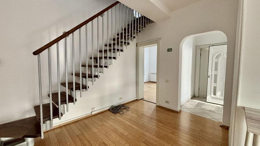 Apartament duplex 4 camere în vilă Cotroceni. - Grădina Botanică