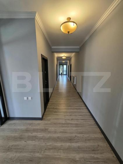 Spațiu comercial de inchiriat, format din 4 apartamente, 250 mp, zona Dva. Nord