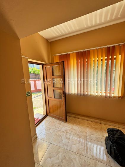 Casa 4 camere - Valu lui Traian - 190.000 euro negociabil (Cod E11+E12) - 5