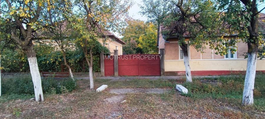 🏡  Casă de Poveste în Șiria, Arad- Locație Rară - 2