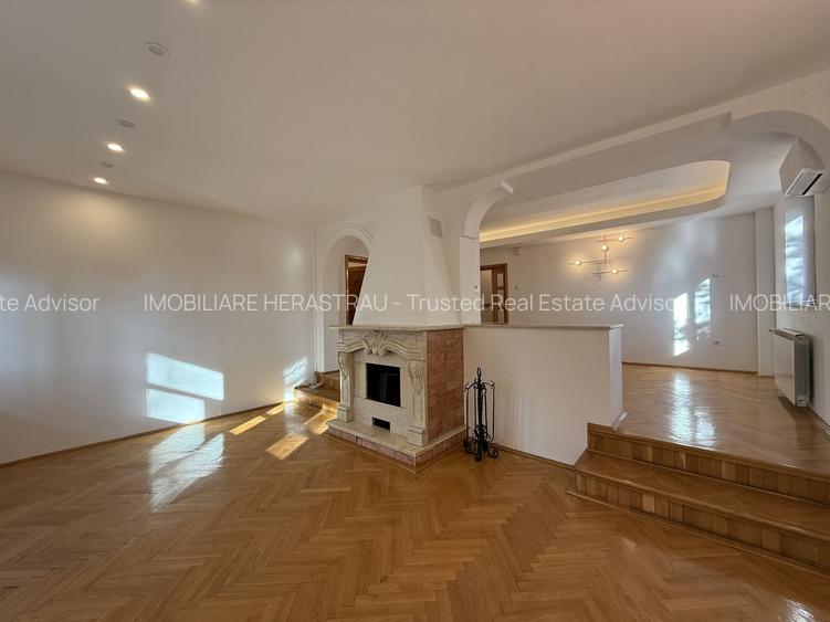 Vila spațioasă în Sisesti | 600 mp | 9 locuri de parcare | Teren 1500 mp - 2