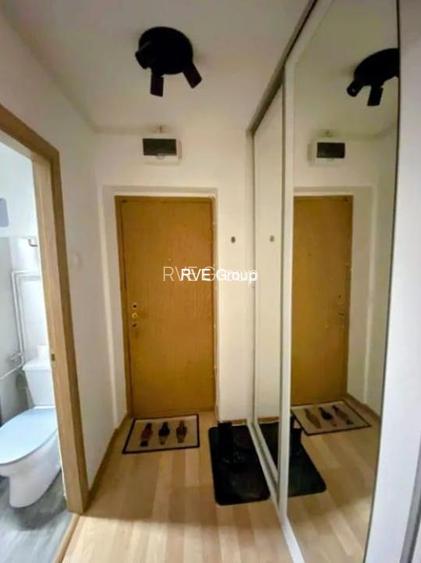 Garso (bloc 1986 reabilitat) Titan - 14 min. metrou Titan / Costin G. - 6