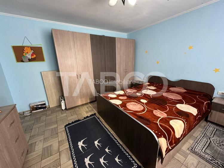Casa noua 3 camere 300 mp anexe teren liber 1550 mp Margineni - 12
