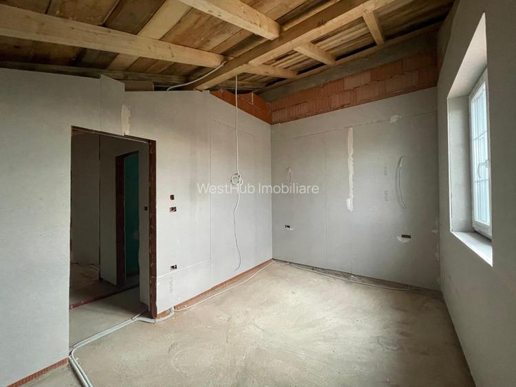 Duplex 4 camere despartit prin camera tehnica Calea Medves Mosnita - 9