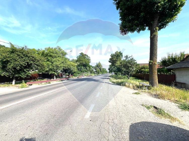 Casă / Vilă cu 6 camere de vânzare în BUHUȘI Județul BACĂU - 16