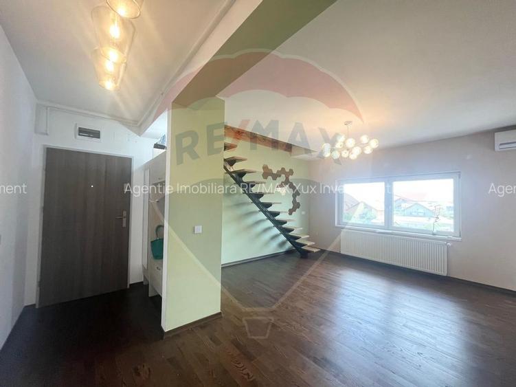 Apartament de vanzare si Parcare în curte privată - Șelimbăr - 12