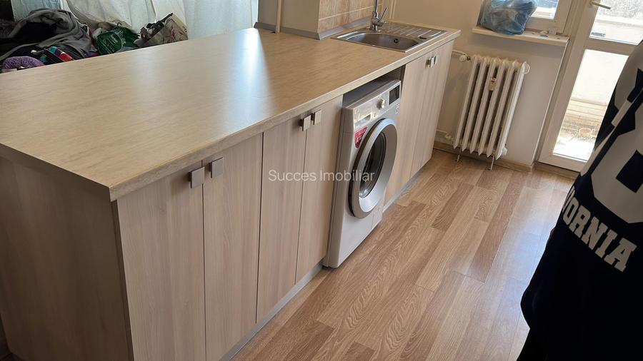 TINERETULUI-METROU 2 CAM MOBILAT MODERN,PANORAMA SUPERBA,500 EUR - 5