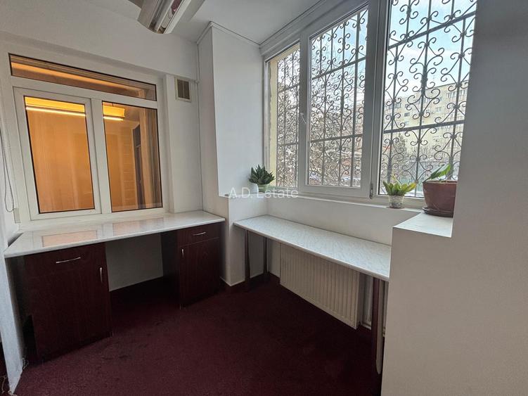 Vila De Inchiriat 11 camere  D+P+2 Timpuri Noi 12 Locuri Parcare 500 mp - 33