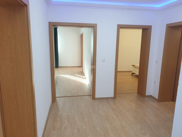 Apartament 100 mp  Sub Arini - curte  -  ideal locuire / activitate profesională - 8