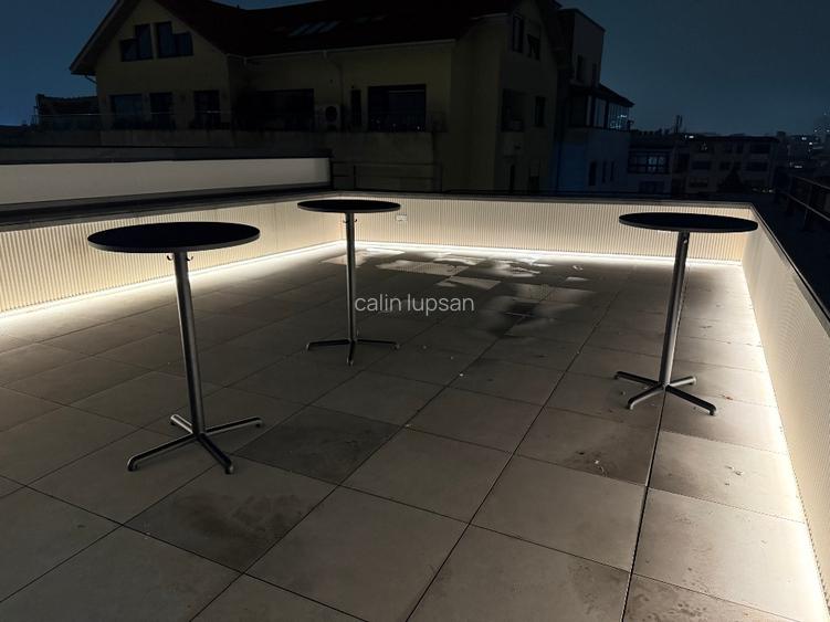 Cladire comercial sau birouri complet renovata - 2