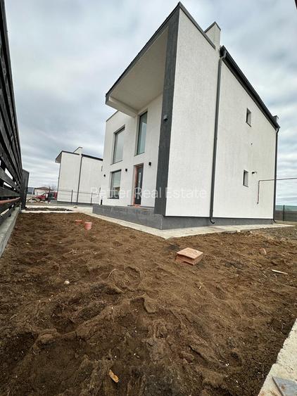 Casă individuală P+1 pe teren de 400 mp In Comuna Berceni - 36