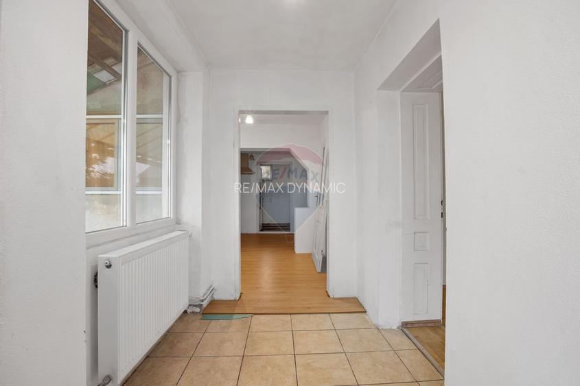 Casa si teren 2173 mp de vanzare in Tipar , la 12km de Chisineu Cris - 3