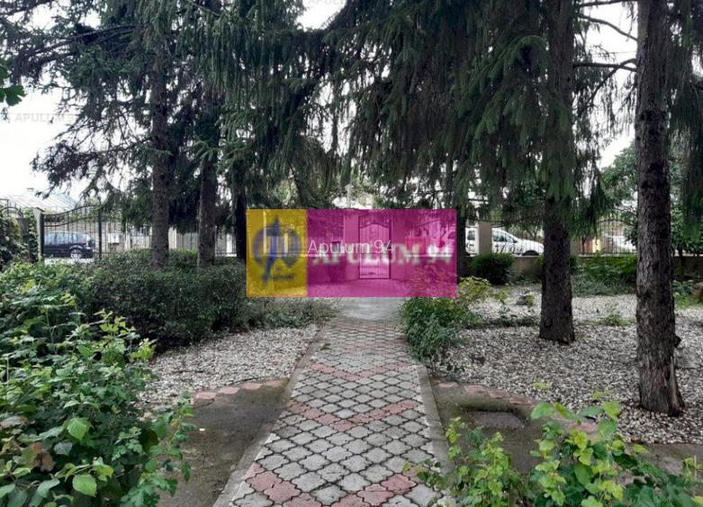 Vilă spațioasă și bine construită lângă București - 45