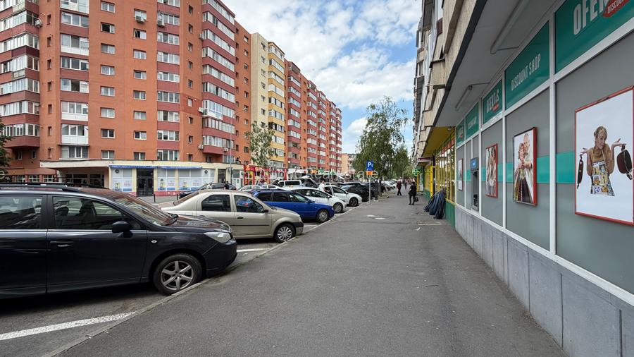 Spatiu comercial pe Str. Zorilor,locatie cu vad,vitrina mare,locuri de parcare - 10
