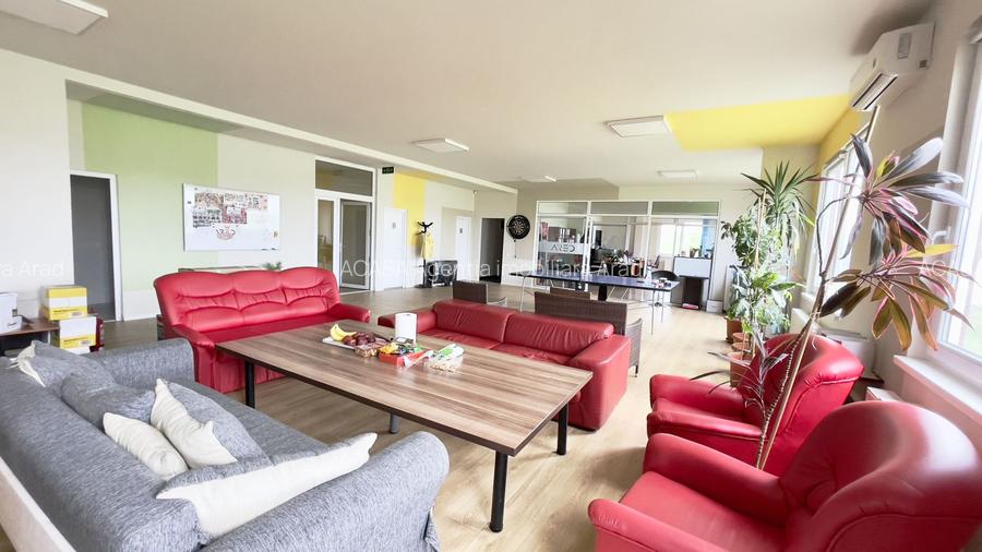 Clădire de birouri cu 12 parcări în incintă privată, UTA2, Arad - 10