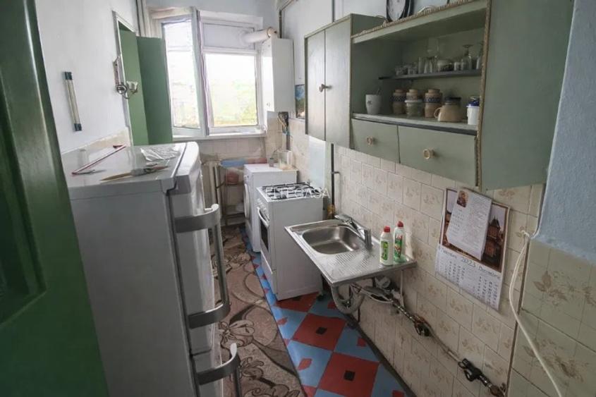 Apartament 2 camere, decomandat, zona Podu Ros-Nicolina - 4