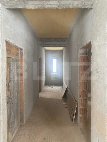 Pensiune la roșu de vanzare, 18 camere, 726 mp, zona Vatra Dornei