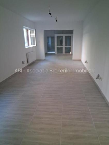 13 Septembrie-spatiul comercial stradal,renovat total,centrala termica - 3