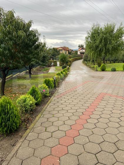 Casă individuală de vânzare în Nazna – 2200 mp teren, 300 mp utili