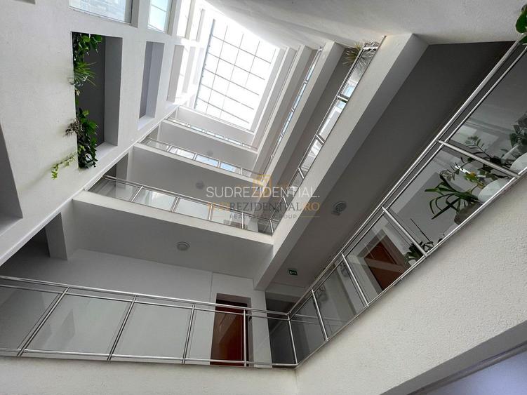 Apartament 3 camere de inchiriat, Cartierul Solar, loc de parcare - 32