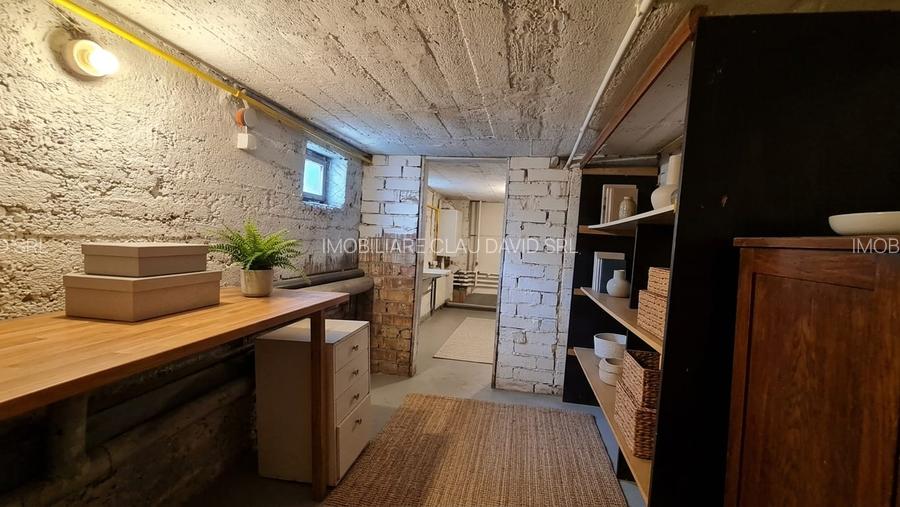 Casa Tip Vila - cu garaj - singur curte - Centru Istoric - 17