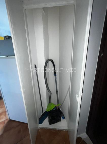 Garsoniera | Crangasi | Decomandata | Balcon | Metrou in Proximitate - 12