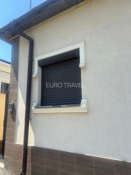Casa la sol, renovata ,caramida, pentru locuit sau spatiu birouri, zona  buna - 5