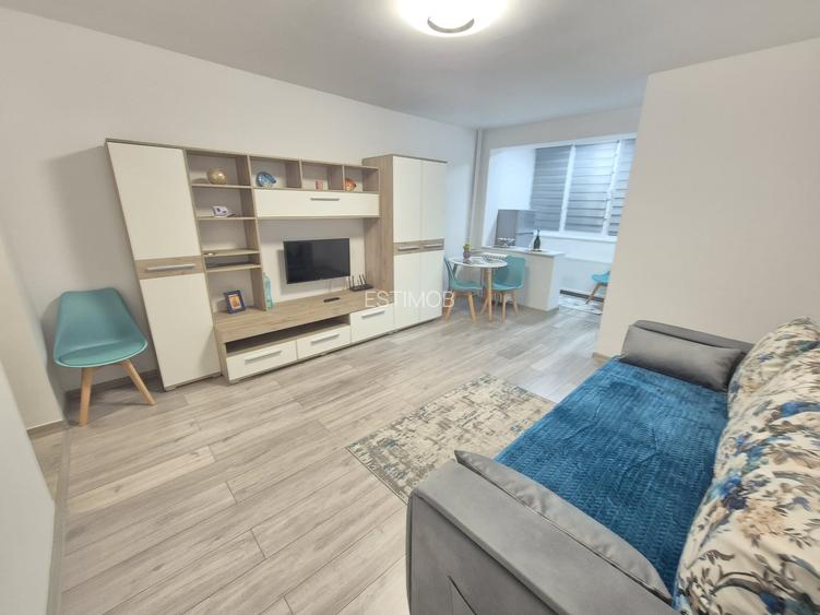 Inchiriere Garsoniera cocheta zona Coresi Tractorul - 4