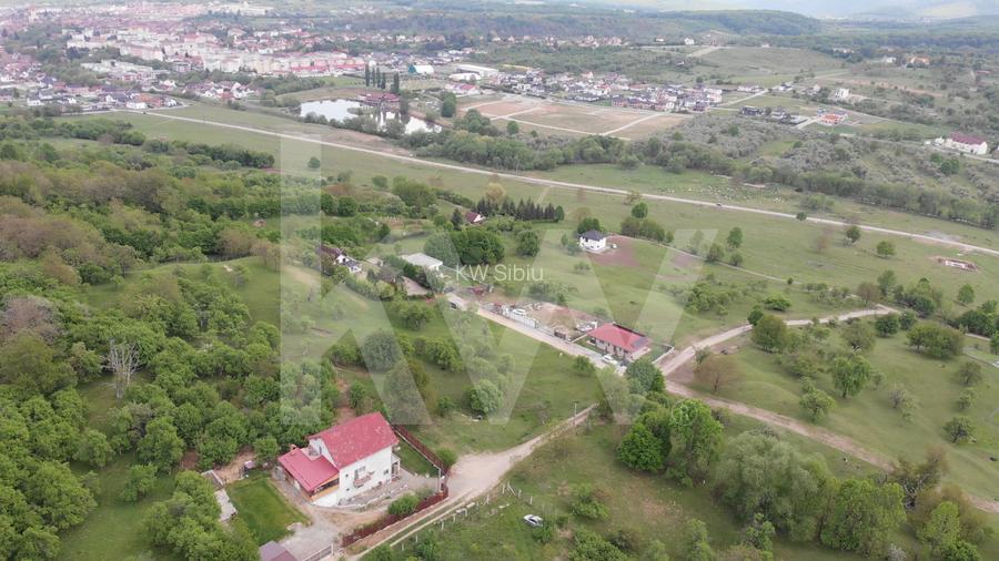 Teren intraviln în Cisnădioara –  Panoramă  spre Cetate si muntii Fagaras - 7