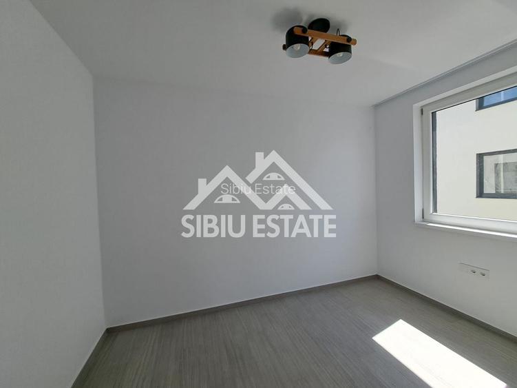 Casa la pret de apartament, 5 camere Sibiu Calea Cisnadiei - 9