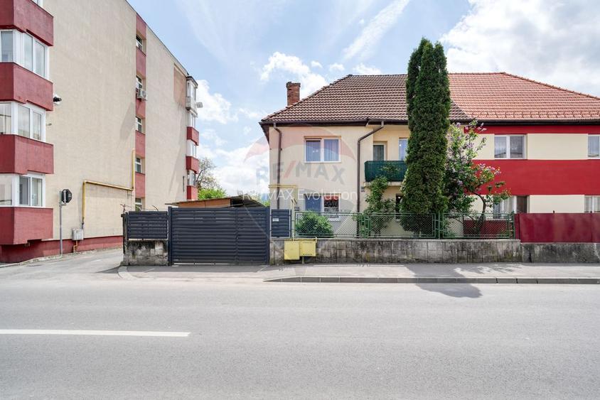 Casă / Vilă cu 6 camere de vânzare în zona Bartolomeu - 45