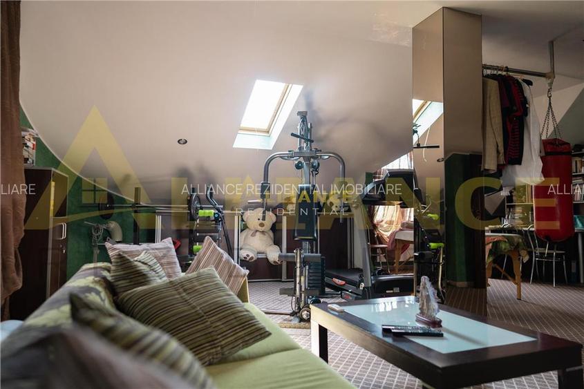 Vila superba de vanzare | Teren 766 MP | Piscina - Foisor - 13