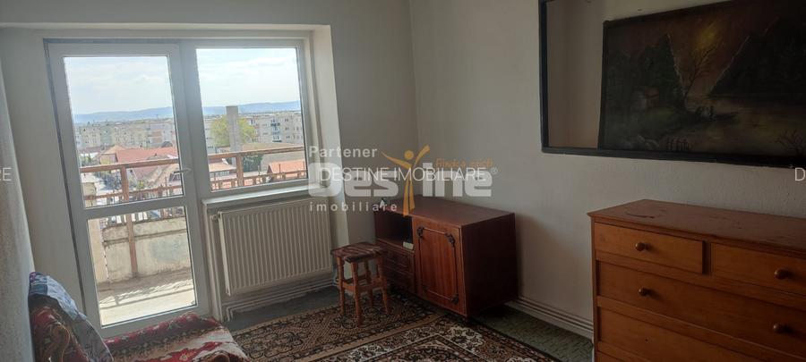 APARTAMENT CU 3 CAMERE IN ZONA MATERNA SITUAT LA ETAJUL 3 BLOC TURN - 4